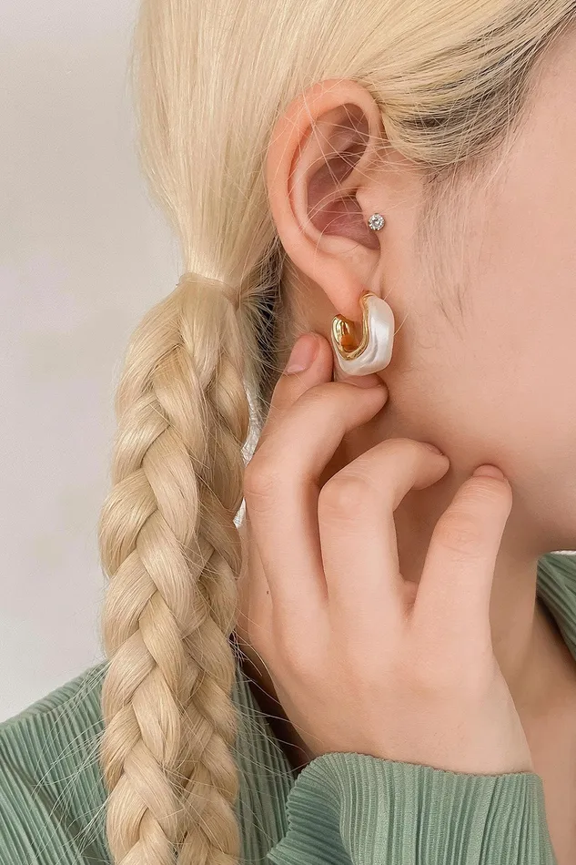 Storets Pearly Plate Earrings Women Jewelry