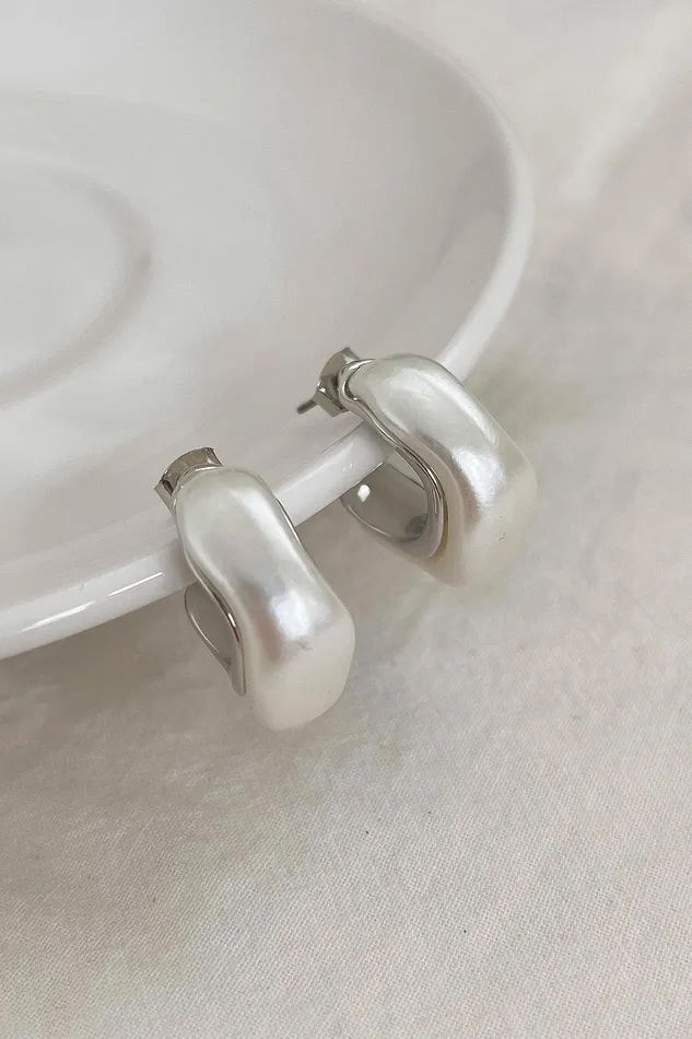 Storets Pearly Plate Earrings Women Jewelry Storets Pearly Plate Earrings Women Jewelry