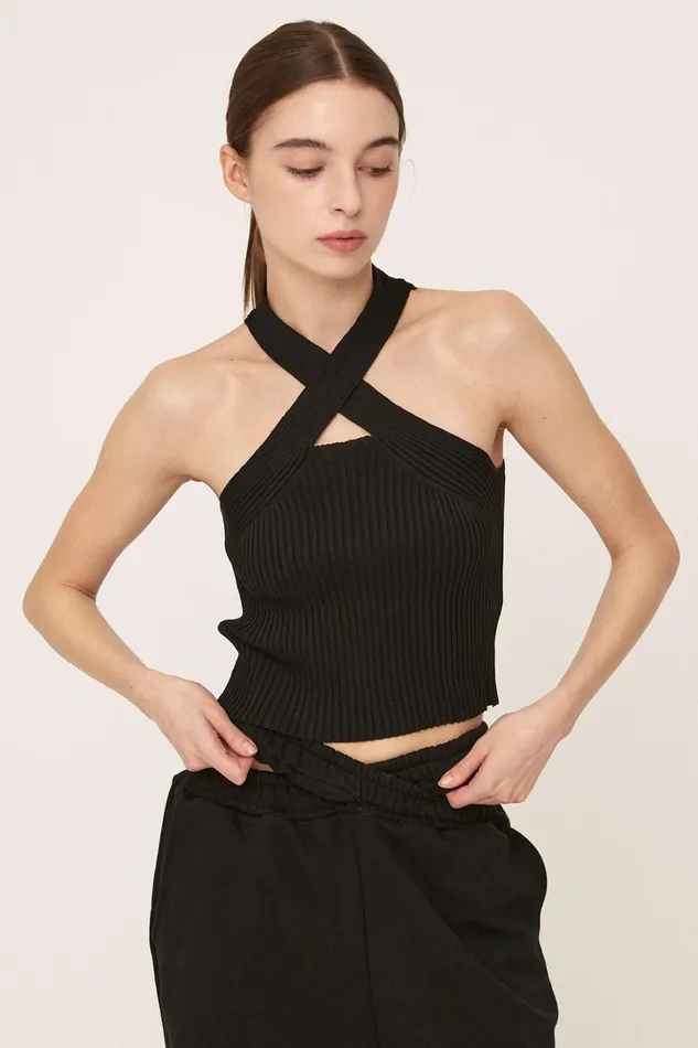 Storets Presley Twist Front Knitted Top Women Sweaters and Knitwears Storets Presley Twist Front Knitted Top Women Sweaters and Knitwears