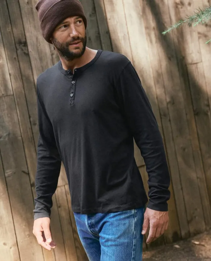 Tshirts Men039s The Great The Men039s Slim Henley Almost Black