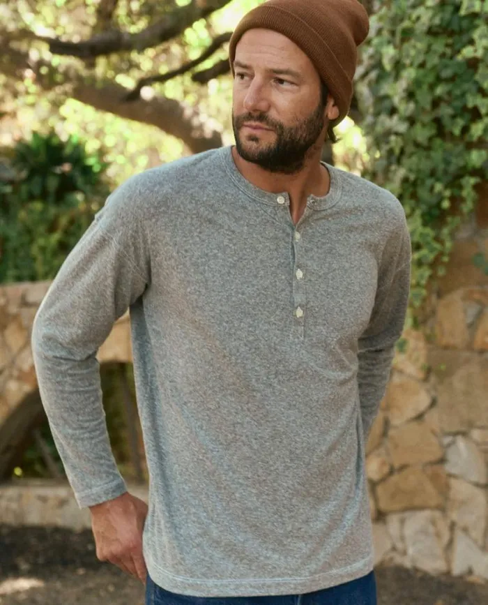 Tshirts Men039s The Great The Men039s Slouch Henley Heather Grey