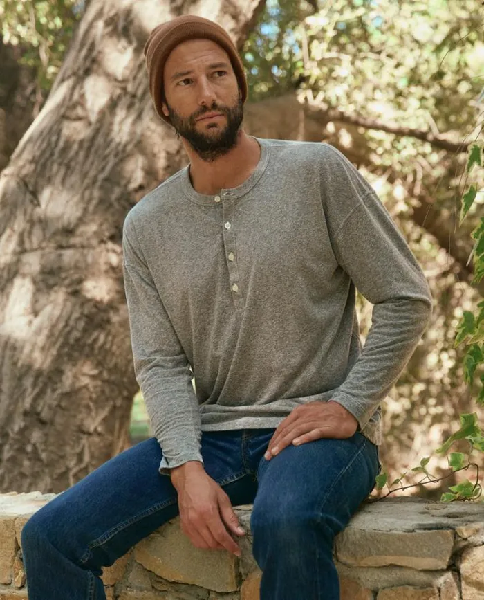 Tshirts Men039s The Great The Men039s Slouch Henley Heather Grey