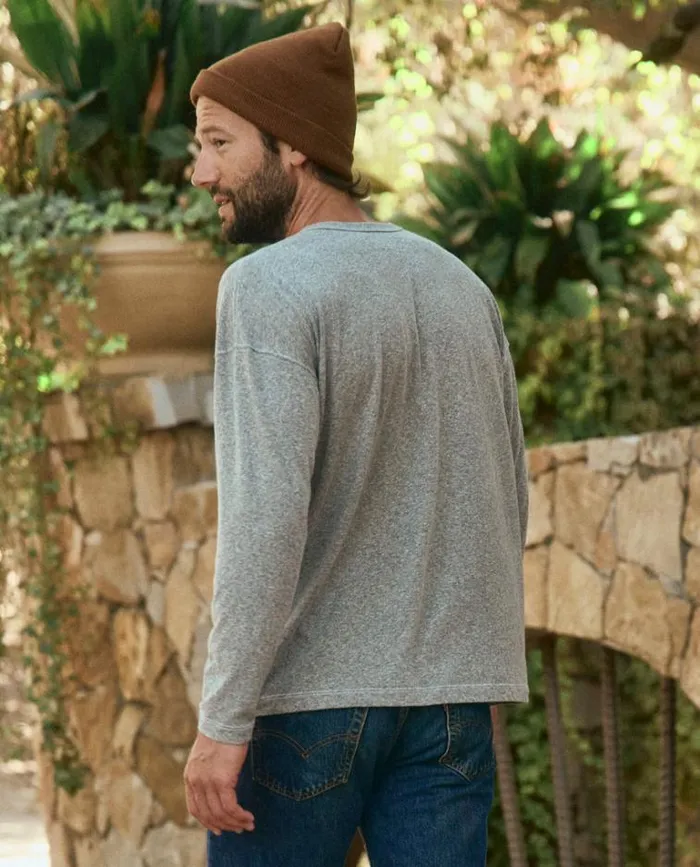 Tshirts Men039s The Great The Men039s Slouch Henley Heather Grey