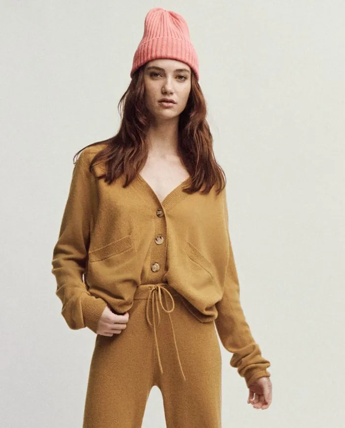 Tops Women039s The Great The Varsity Cardigan Marigold