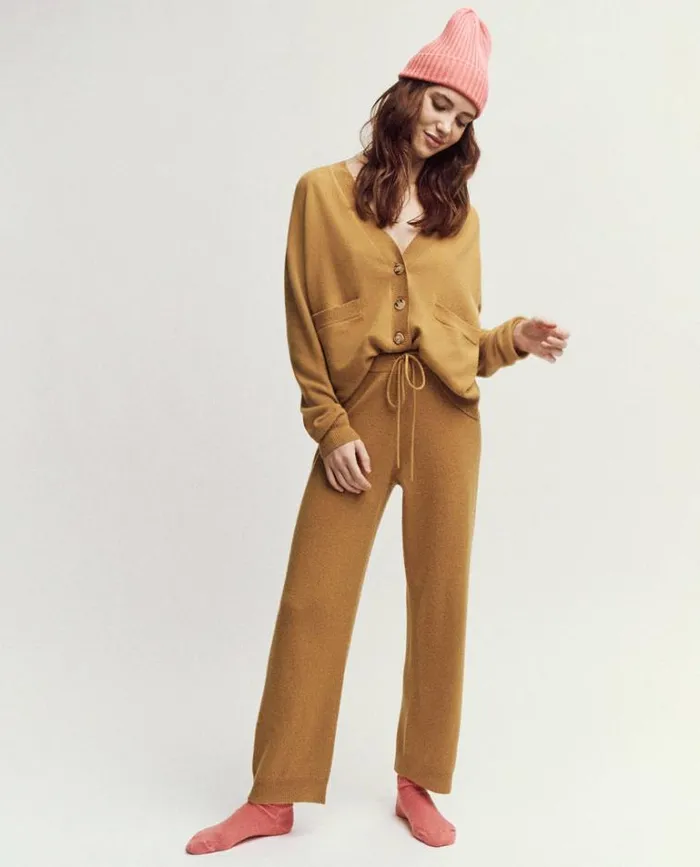 Tops Women039s The Great The Varsity Cardigan Marigold