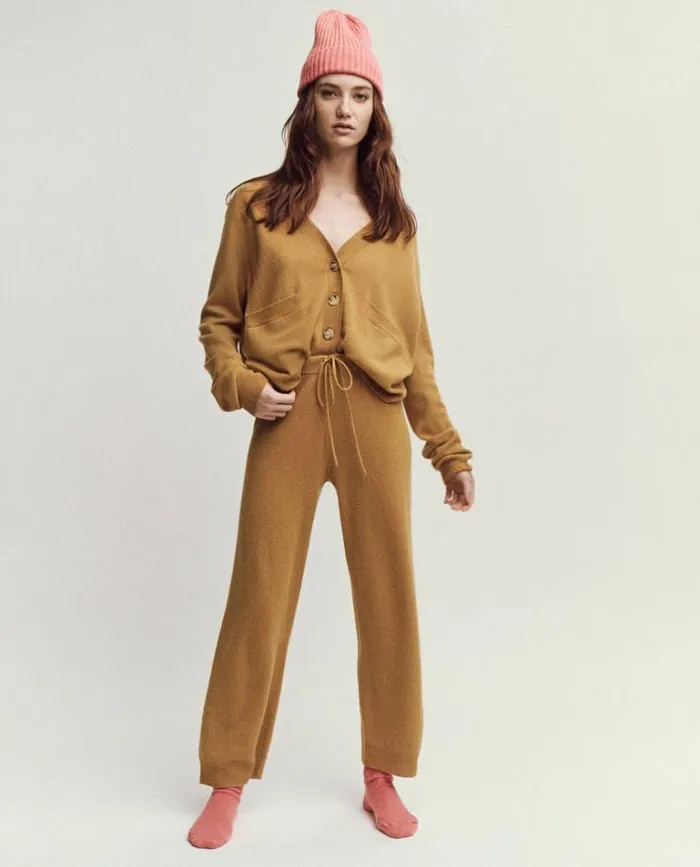Tops Women039s The Great The Varsity Cardigan Marigold