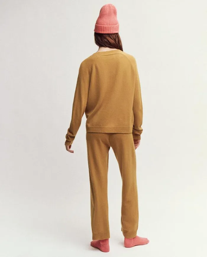 Tops Women039s The Great The Varsity Cardigan Marigold