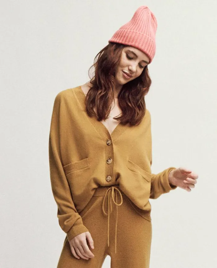 Tops Women039s The Great The Varsity Cardigan Marigold