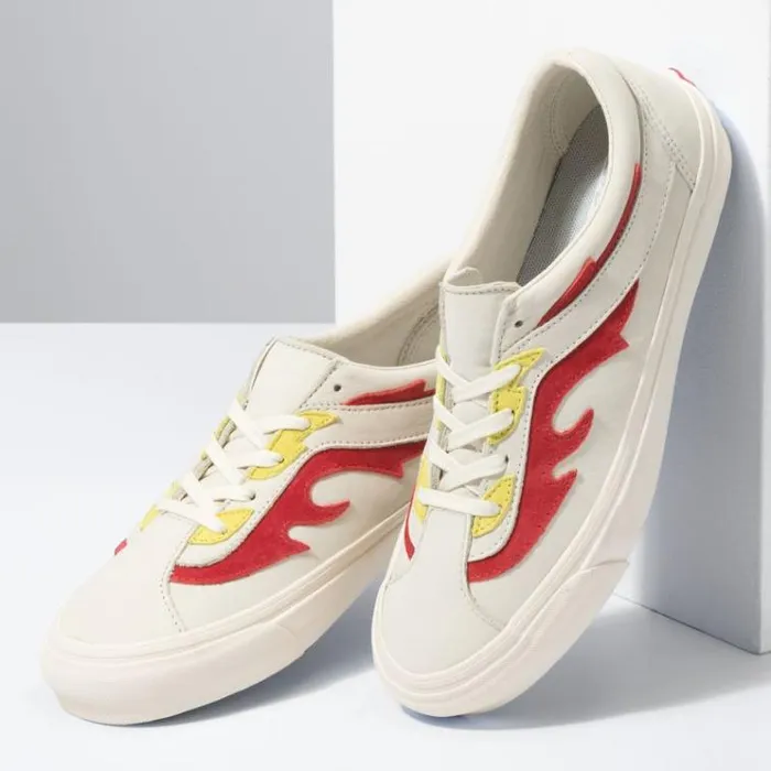 Vans Flamethrower Bold NI FT Antique WhiteRed MensWomens Classics Shoes Vans Flamethrower Bold NI FT Antique WhiteRed MensWomens Classics Shoes