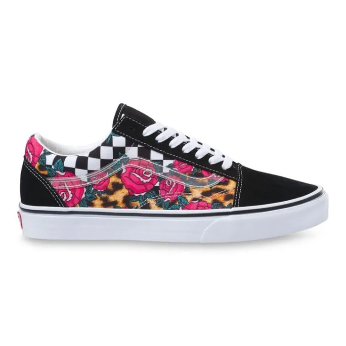 Vans RoseAnimal Check Old Skool True WhiteMulti MensWomens Classics Shoes Vans RoseAnimal Check Old Skool True WhiteMulti MensWomens Classics Shoes