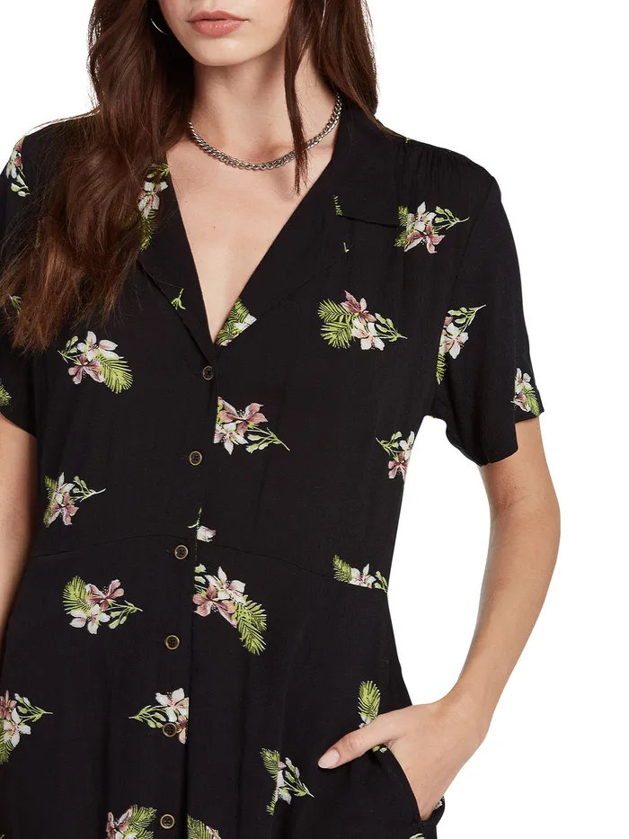Volcom Dresses Stormy Tropix Short Sleeve Dress 8211 Black Black 8211 Womens
