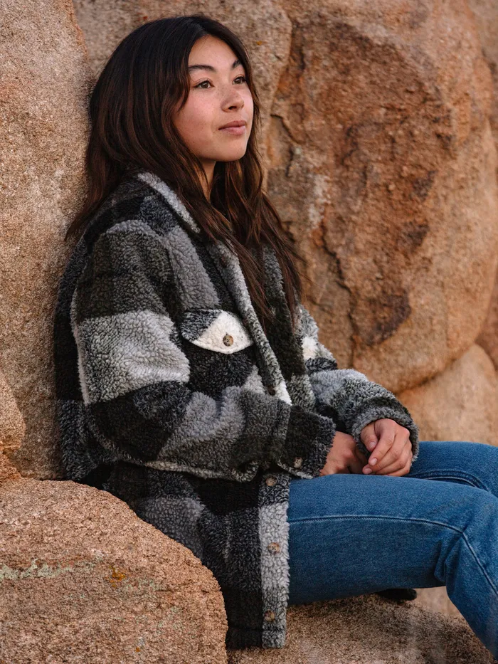 Volcom Jackets Silent Sherpa Plaid Jacket 8211 Army Green Combo Army Green Combo 8211 Womens