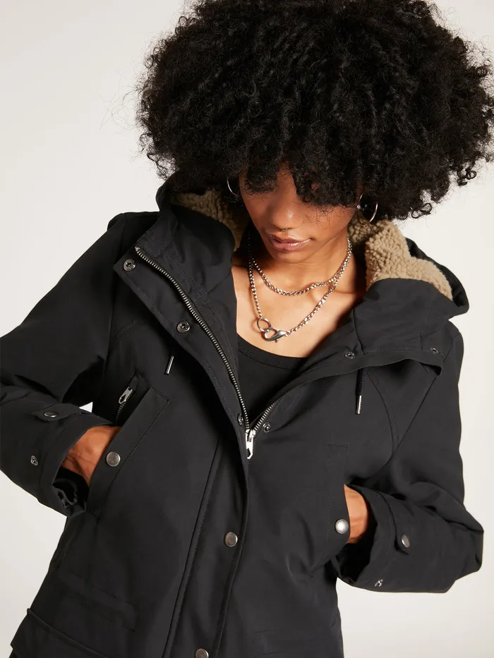 Volcom Jackets Walk On By 5K Parka 8211 Black Black 8211 Womens