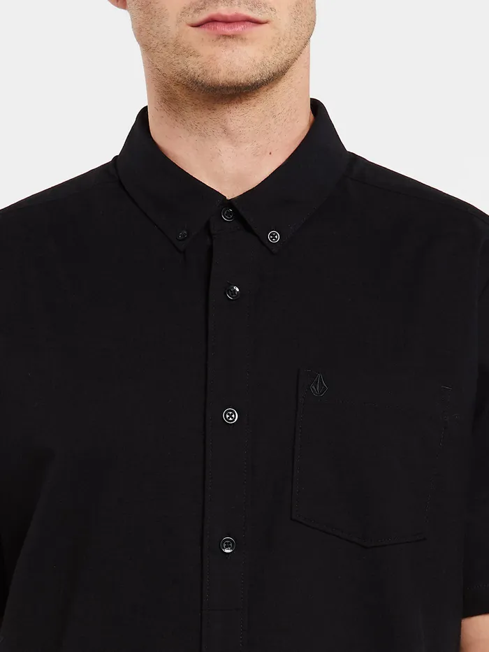 Volcom Shirts and Flannels Everett Oxford Short Sleeve Shirt 8211 New Black New Black 8211 Mens
