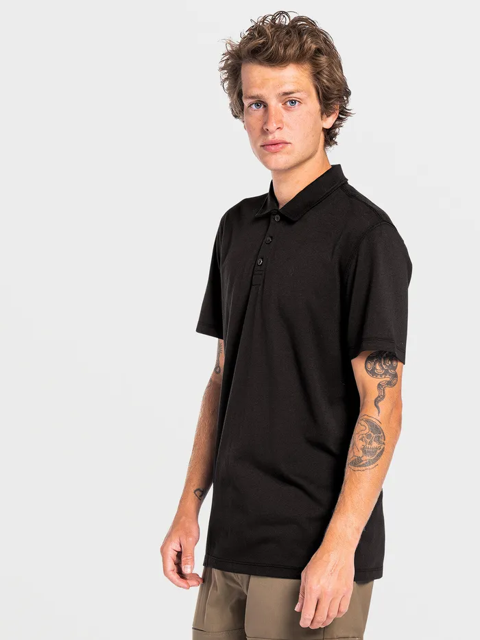 Volcom Shirts and Flannels Hazard Pro Polo Short Sleeve 8211 Black Black 8211 Mens
