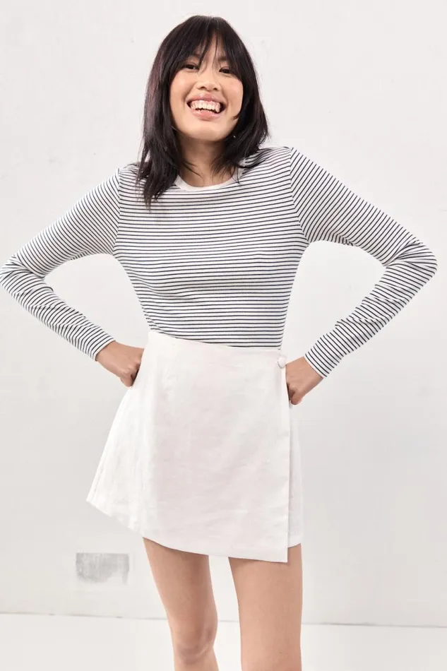 VRG GRL Jardin Linen Mini Skort White Women Skirts