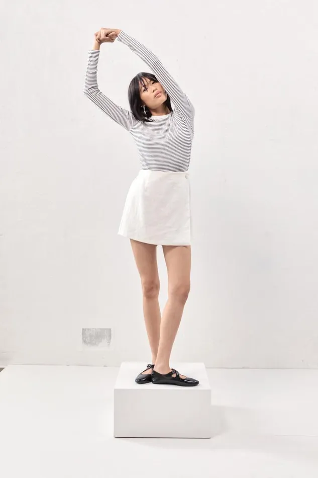 VRG GRL Jardin Linen Mini Skort White Women Skirts