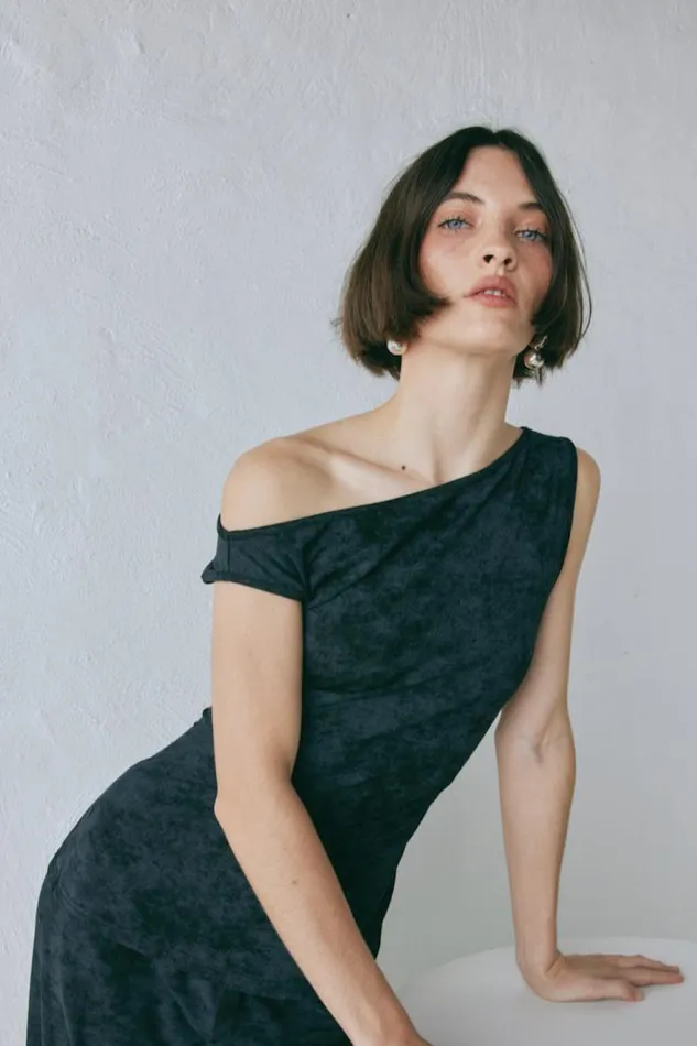 VRG GRL Kemi Top Black Women Sleeveless