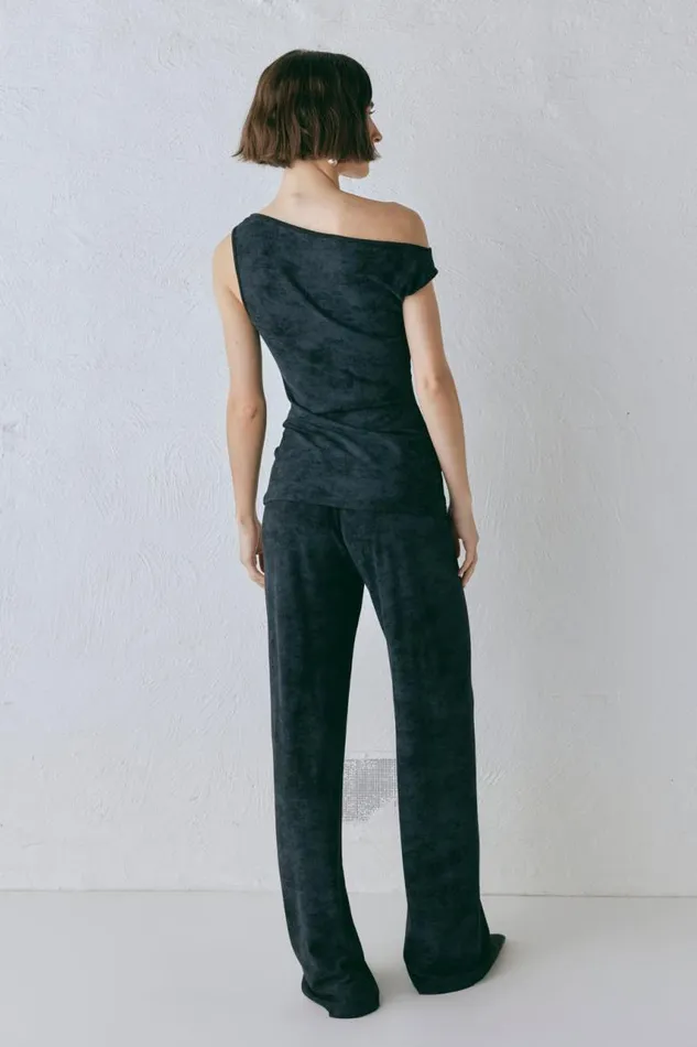 VRG GRL Kemi Top Black Women Sleeveless