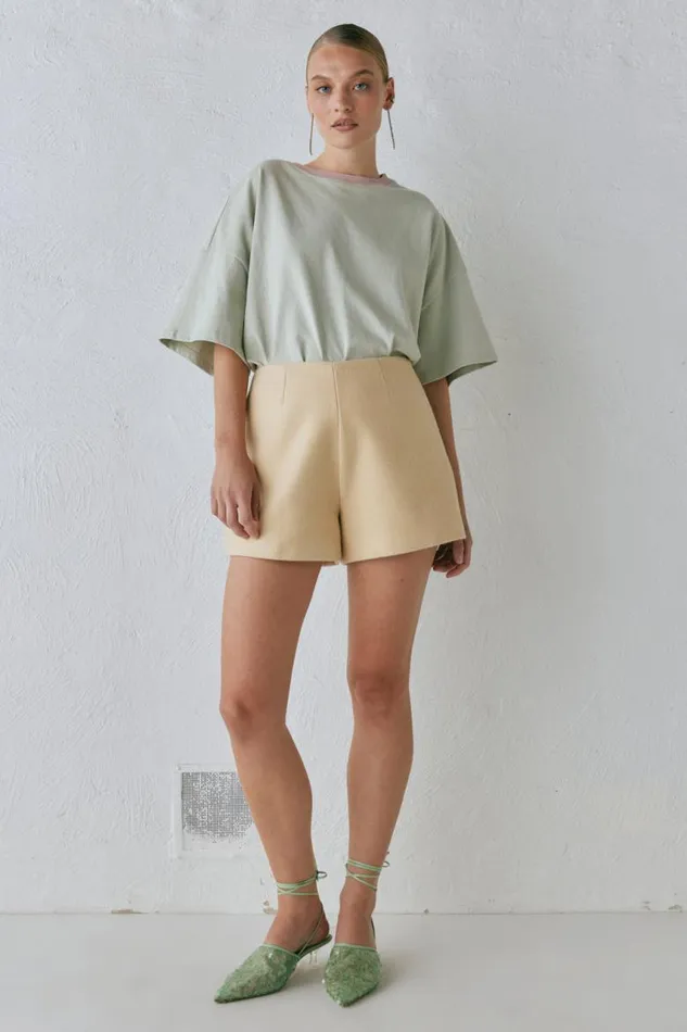 VRG GRL Nada Shorts Butter Women Sets