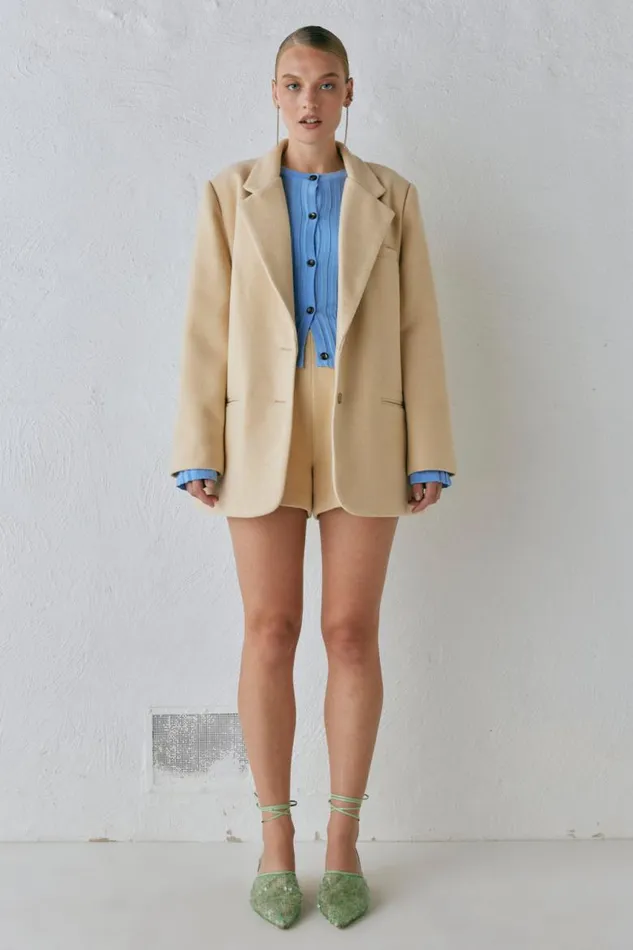 VRG GRL Nada Shorts Butter Women Sets