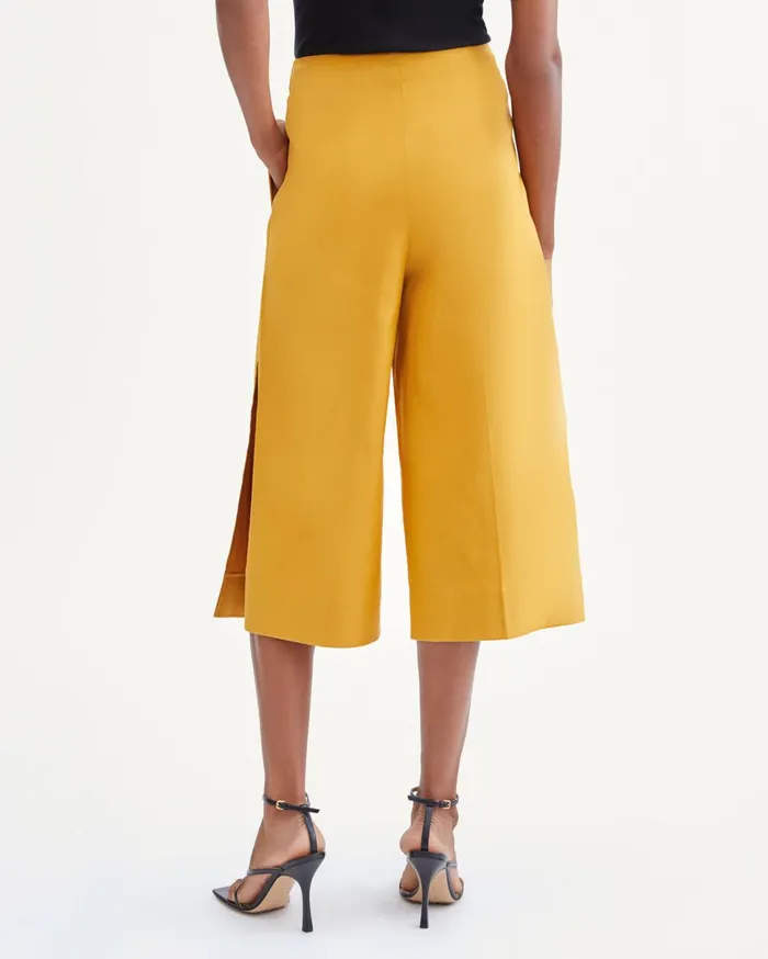Women 7 For All Mankind Pants High Waist Super Flare Culotte In Gold Sunburst