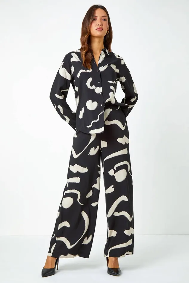 Women Black Abstract Print Longline Shirt Roman Tops