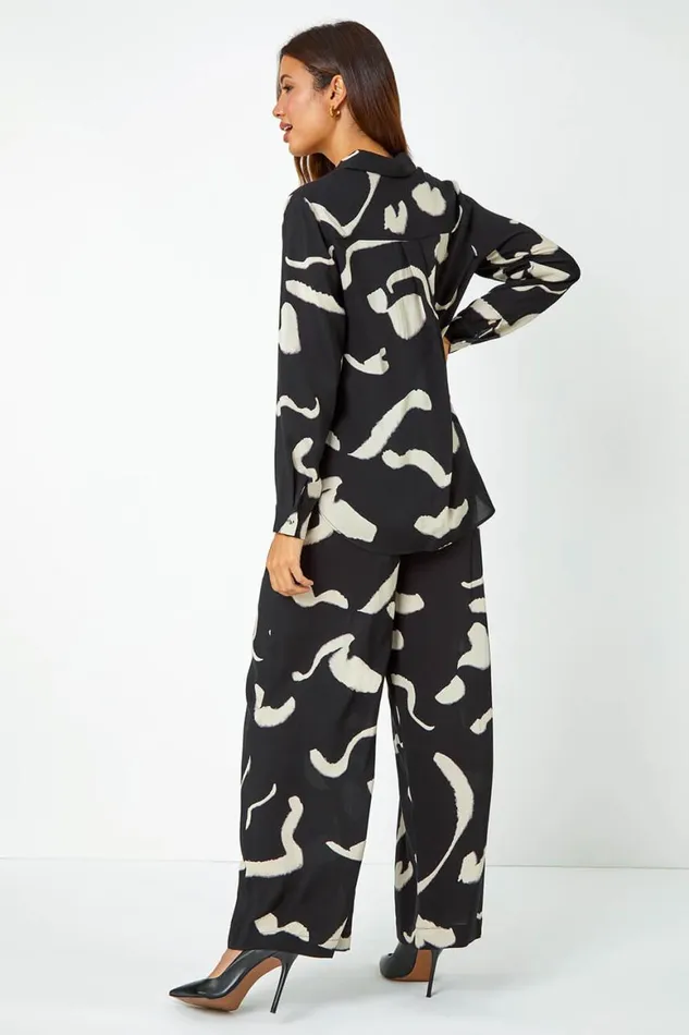 Women Black Abstract Print Longline Shirt Roman Tops