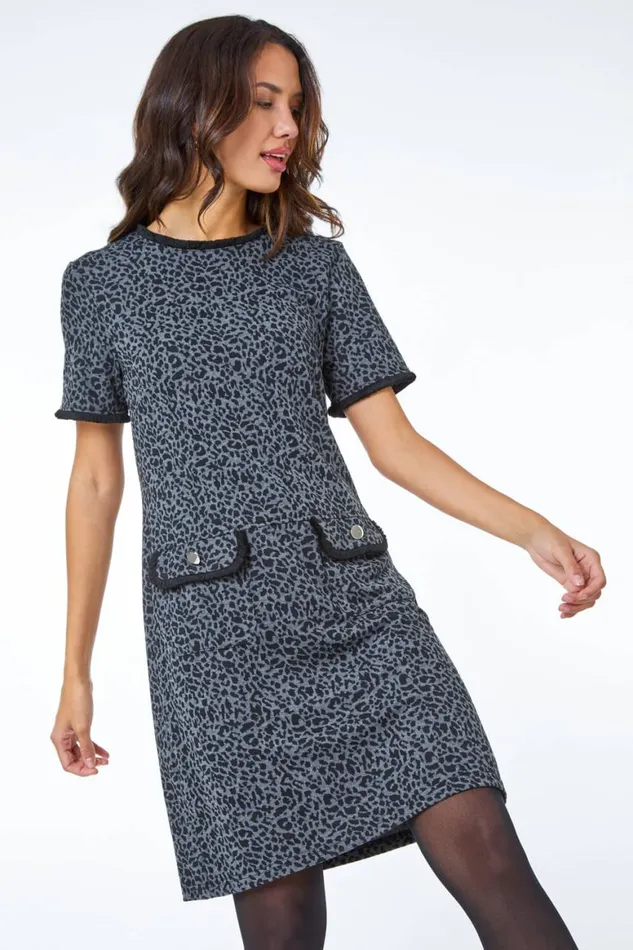 Women Black Animal Print Pocket Shift Dress Roman Dresses