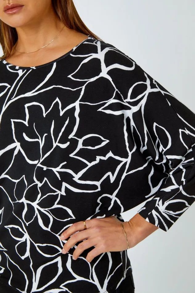 Women Black Contrast Floral Linear Print Stretch Top Roman Tops