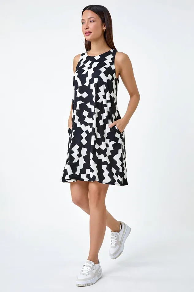Women Black Geometric Print Stretch Swing Dress Roman Dresses