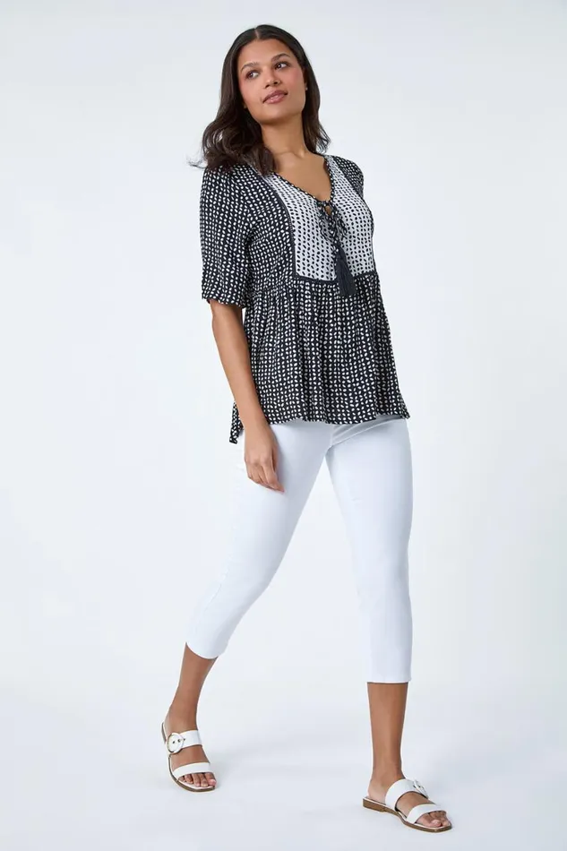 Women Black Geometric Print Tassel Tie Smock Top Roman Tops