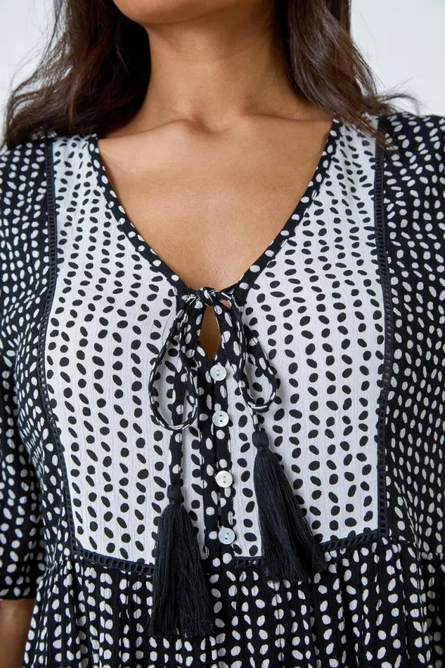 Women Black Geometric Print Tassel Tie Smock Top Roman Tops