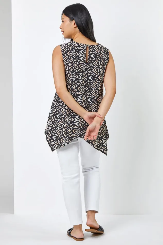 Women Black Petite Abstract Print VNeck Hanky Hem Top Roman Tops