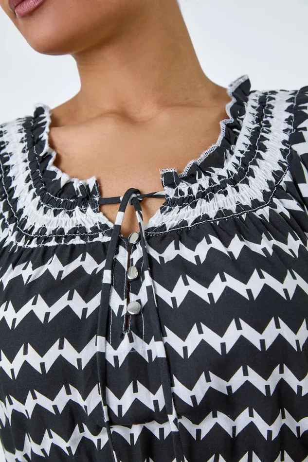 Women Black Zig Zag Border Print Shirred Dress Roman Dresses