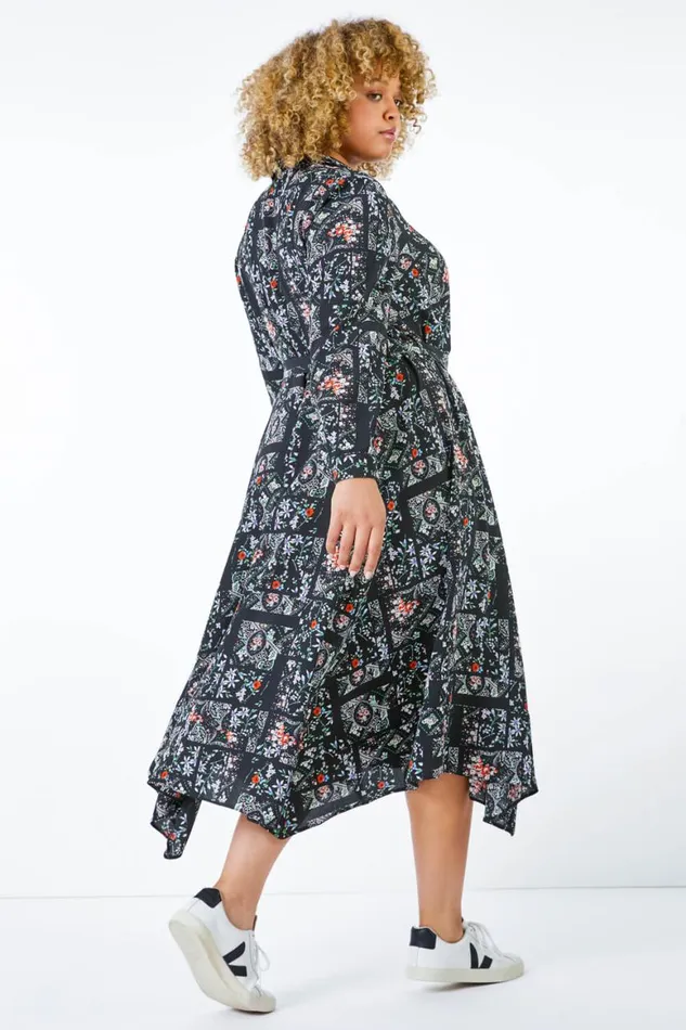 Women Green Curve Ditsy Print Hanky Hem Shirt Dress Roman Dresses
