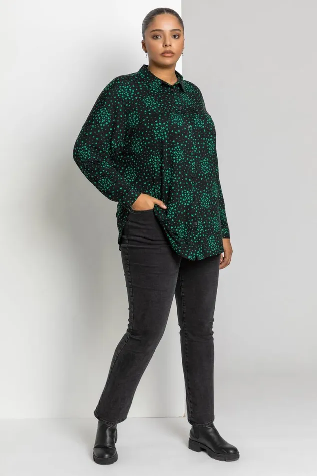 Women Green Curve Star Heart Print Oversized Shirt Roman Tops