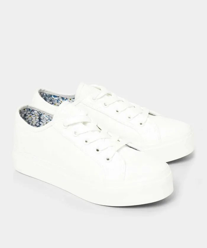 Women Joe Browns Got To Have It Pumps White Women Joe Browns Got To Have It Pumps White