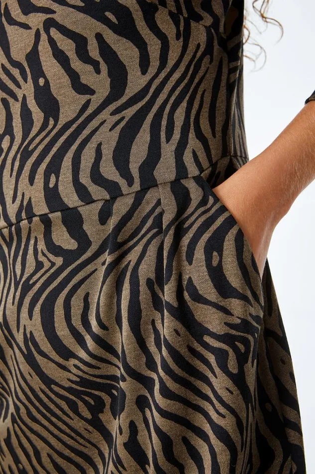 Women Khaki Tiger Print Pocket Shift Dress Roman Dresses