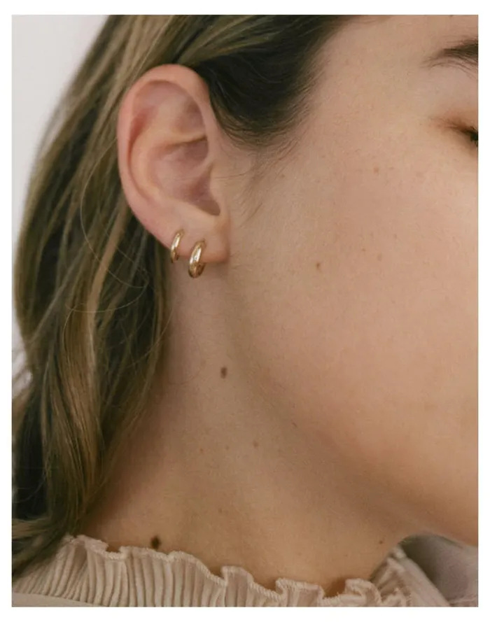 Women Kinn 14k Gold Mini Huggie Hoop Earrings Gold Madewell 14K GoldPlated Women Kinn 14k Gold Mini Huggie Hoop Earrings Gold Madewell 14K GoldPlated