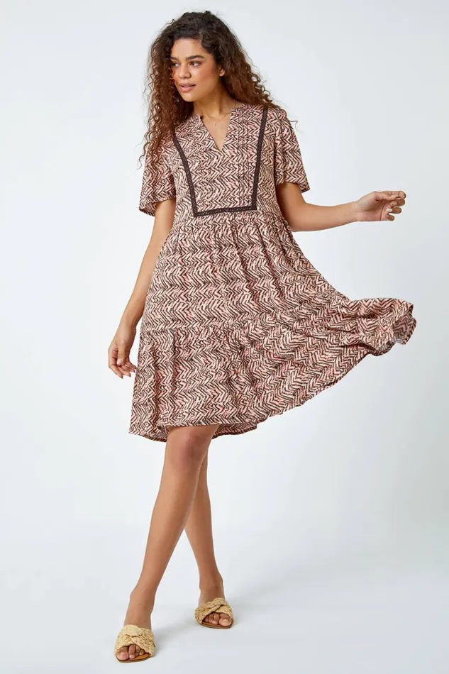 Women Light Pink Zig Zag Lace Trim Smock Dress Roman Dresses