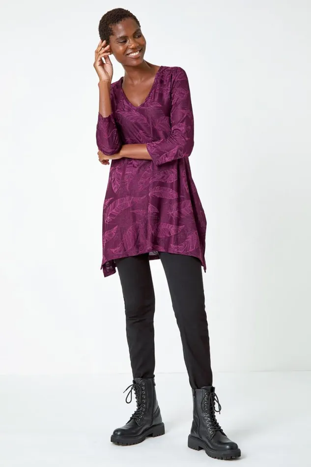 Women Magenta Textured Leaf Print VNeck Tunic Stretch Top Roman Tops