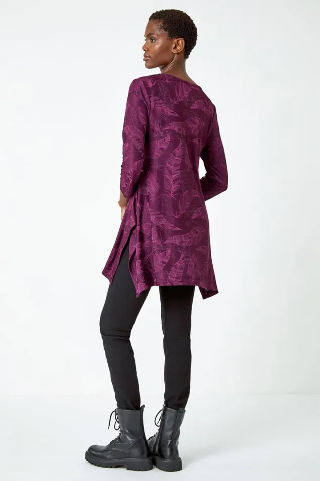 Women Magenta Textured Leaf Print VNeck Tunic Stretch Top Roman Tops