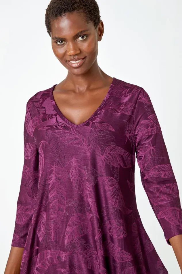 Women Magenta Textured Leaf Print VNeck Tunic Stretch Top Roman Tops