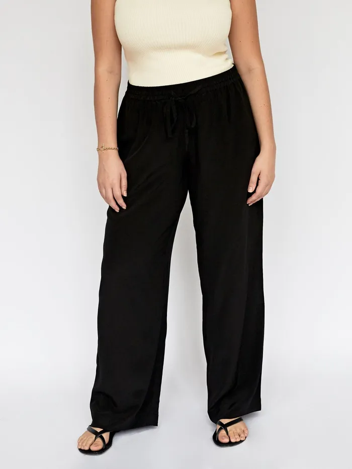 Women Matteau 8211 Black Drawstring Trouser In Black The UNDONE Pants