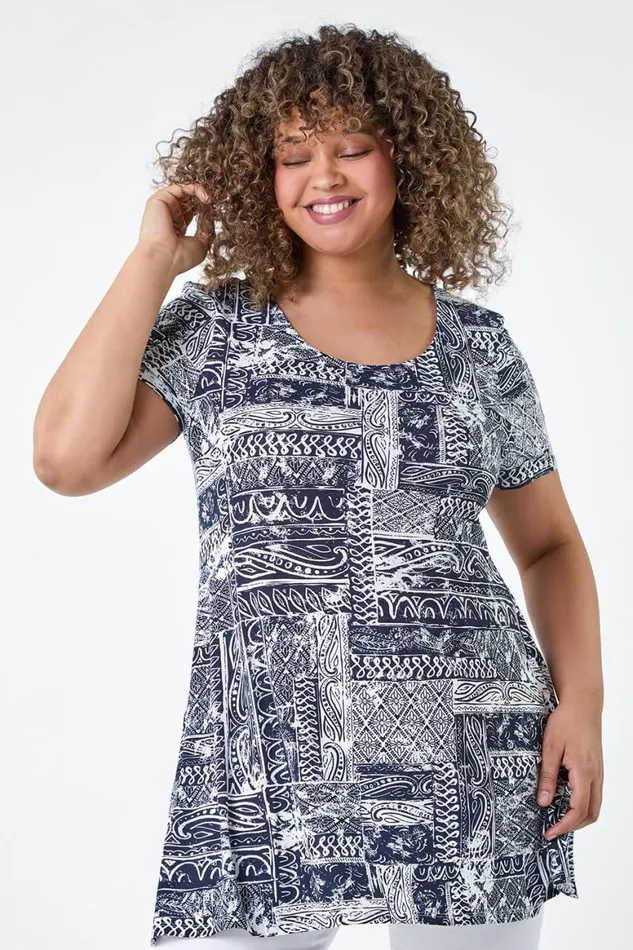 Women Navy Curve Abstract Print Back Bar Stretch Top Roman Tops