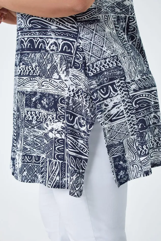 Women Navy Curve Abstract Print Back Bar Stretch Top Roman Tops