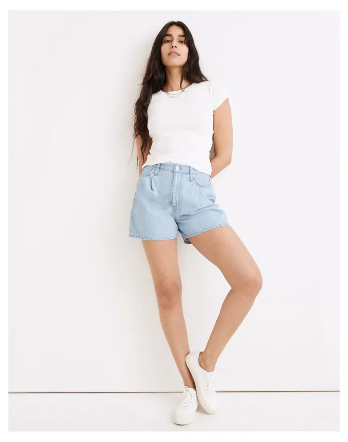 Women Pleated Denim Shorts In Erindale Wash Erindale Wash Madewell Shorts