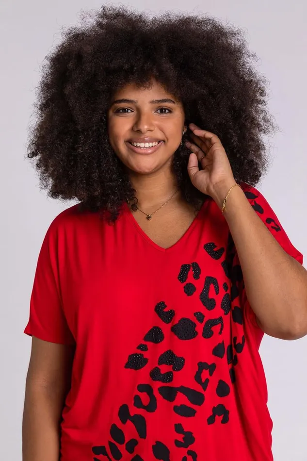 Women Red Curve Embellished Animal Print TShirt Roman Tops