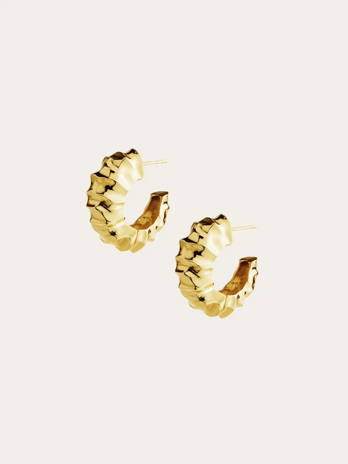 Women Rylan 8211 Hammered Hoop Earrings In Gold The UNDONE Earrings